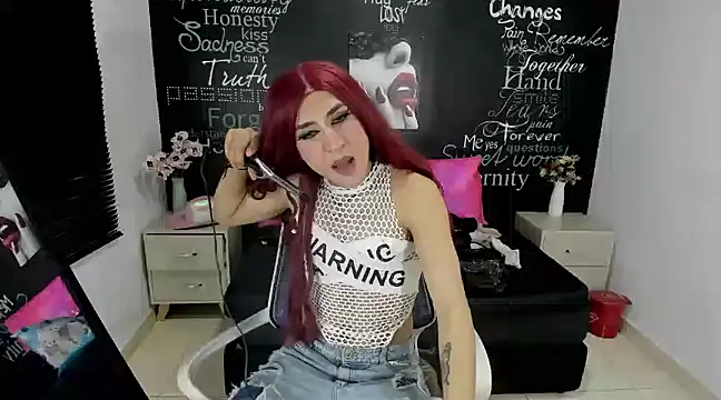 Snapshot of Georgina_Giio chatting on 01/25/25, 07:38 Georgina Giio online show from 01/25/25, 07:38