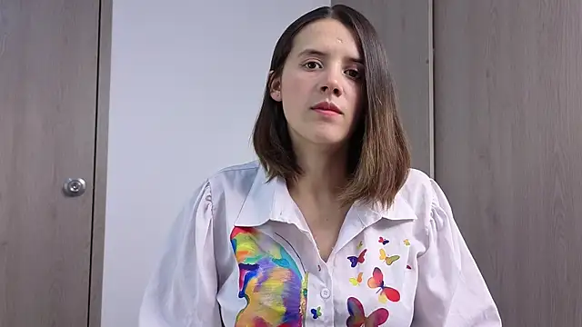 SexLaura  online show from 11/26/25, 09:26