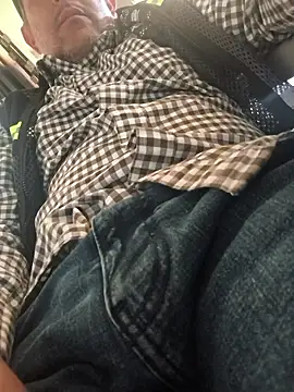 Snapshot of Inglphons chatting on 01/08/26, 08:59 Inglphons online show from 01/08/26, 08:59