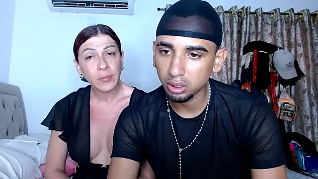 sweethoneytsx online show from 11/09/25, 09:52