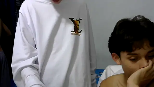 Snapshot of Sm1thXx chatting on 02/20/25, 04:18 Sm1thXx online show from 02/20/25, 04:18