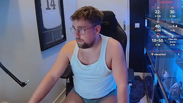 Snapshot of justinitt chatting on 02/22/25, 10:18 justinitt online show from 02/22/25, 10:18