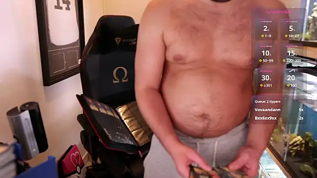 Snapshot of justinitt chatting on 03/04/25, 05:34 justinitt online show from 03/04/25, 05:34