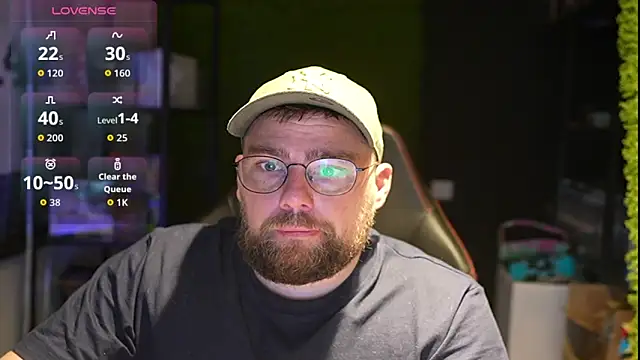 Snapshot of justinitt chatting on 10/15/25, 06:44 justinitt online show from 10/15/25, 06:44