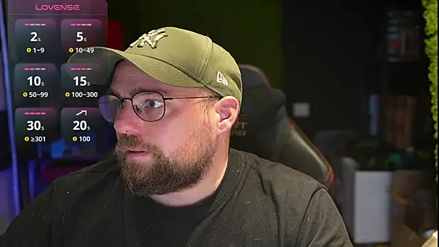 Snapshot of justinitt chatting on 10/10/25, 12:17 justinitt online show from 10/10/25, 12:17