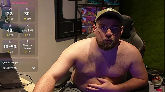 Snapshot of justinitt chatting on 10/30/25, 11:08 justinitt online show from 10/30/25, 11:08