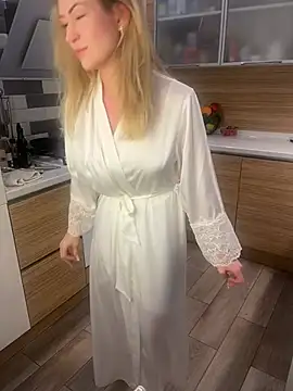 Snapshot of Miroslavadzm1 chatting on 02/10/26, 12:04 Miroslavadzm1 online show from 02/10/26, 12:04