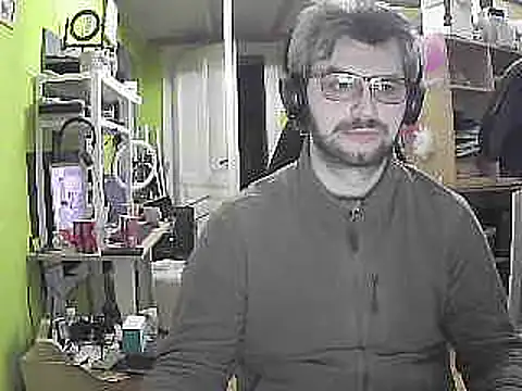 Snapshot of stary-w-kalesonach chatting on 03/04/25, 05:03 stary-w-kalesonach online show from 03/04/25, 05:03