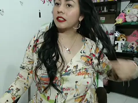 Snapshot of thamara226 chatting on 03/10/25, 05:29 thamara226 online show from 03/10/25, 05:29