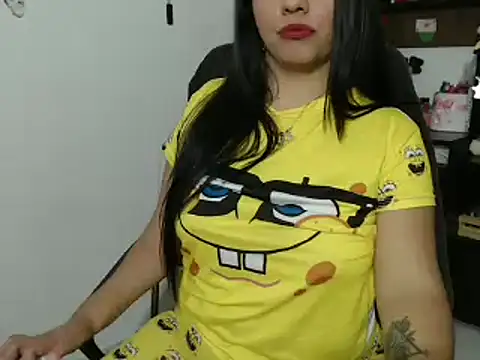 Snapshot of thamara226 chatting on 03/18/25, 03:01 thamara226 online show from 03/18/25, 03:01