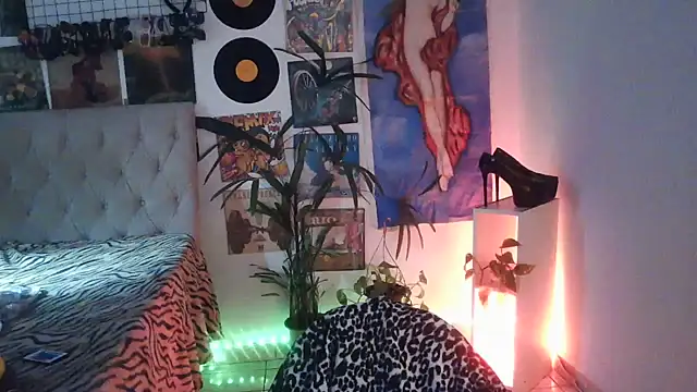 lollaxjf online show from 07/12/26, 04:52