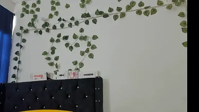 Snapshot of miaa--pervert chatting on 01/25/25, 08:42 miaa--pervert online show from 01/25/25, 08:42