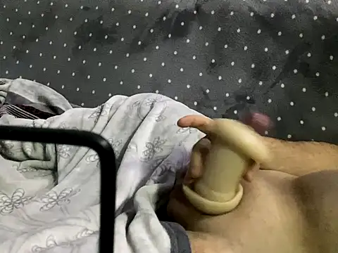 kzzix online show from 10/25/25, 10:43