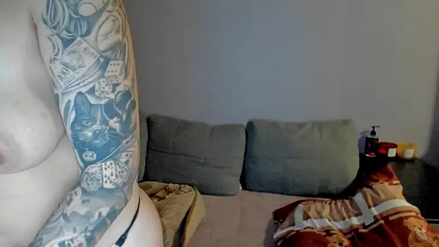 annabishop online show from 11/30/25, 12:11