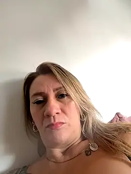 AtheneaRusell online show from 11/16/25, 05:06