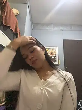 SophiaCourthaway online show from 11/11/25, 05:30