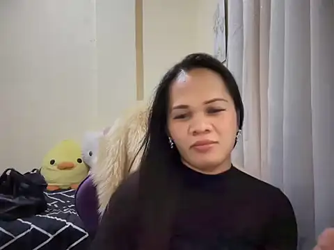 Snapshot of SophiaCourthaway chatting on 07/14/26, 10:16 SophiaCourthaway online show from 07/14/26, 10:16