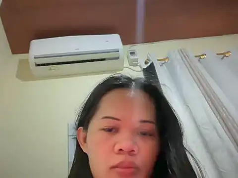 Snapshot of SophiaCourthaway chatting on 07/08/26, 05:19 SophiaCourthaway online show from 07/08/26, 05:19