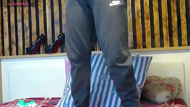 Tory Lovi online show from 09/27/25, 08:20