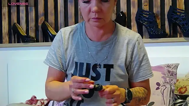 Tory Lovi online show from 04/03/26, 03:57