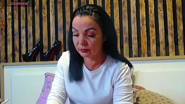 Tory Lovi online show from 10/11/25, 08:48