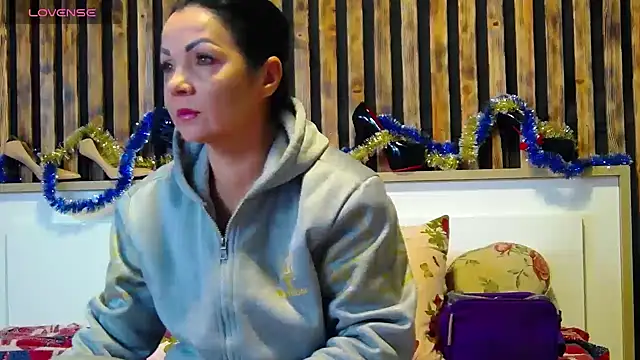 Tory Lovi online show from 01/12/26, 05:47