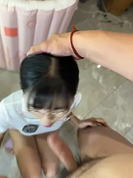 Snapshot of TOP_ping chatting on 11/29/25, 11:21 TOP ping online show from 11/29/25, 11:21