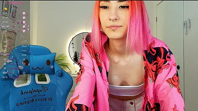 Snapshot of Kar1_na_ chatting on 02/05/25, 08:32 Kar1 na online show from 02/05/25, 08:32