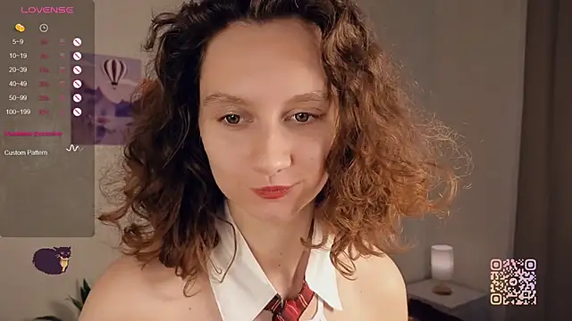 Snapshot of Leya_Curly chatting on 09/15/25, 09:43 Leya Curly online show from 09/15/25, 09:43
