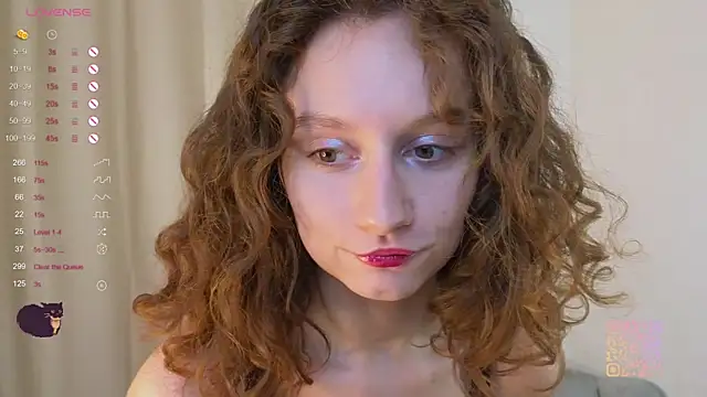 Snapshot of Leya_Curly chatting on 11/04/25, 04:22 Leya Curly online show from 11/04/25, 04:22