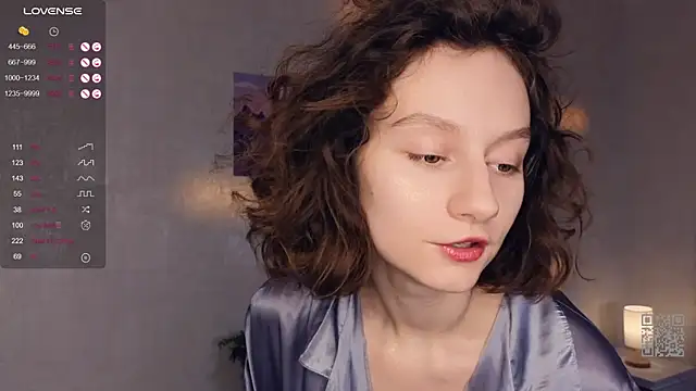 Snapshot of Leya_Curly chatting on 03/13/25, 03:39 Leya Curly online show from 03/13/25, 03:39