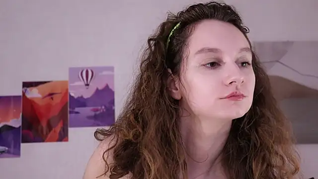 Leya Curly online show from 05/27/26, 10:00