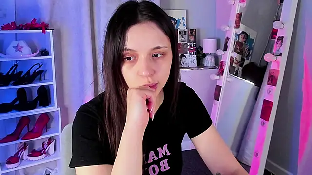 Sahara Shields online show from 02/10/26, 09:19