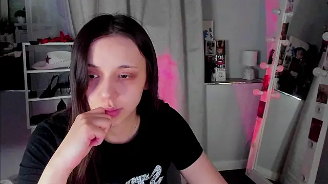 Sahara Shields online show from 03/24/26, 09:20