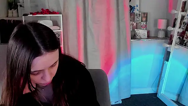 Sahara Shields online show from 04/15/26, 09:37