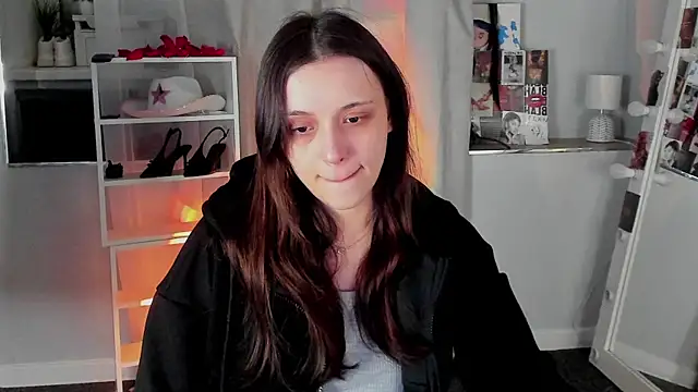 Sahara Shields online show from 04/12/26, 09:45