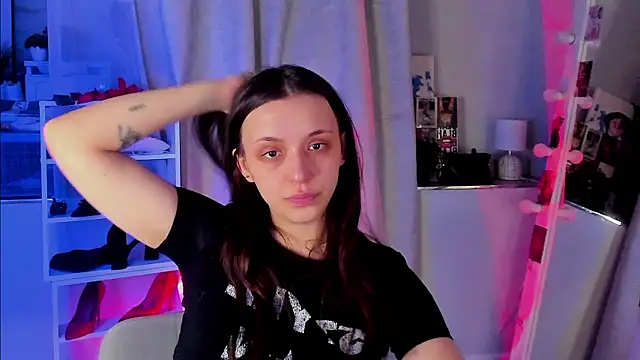 Sahara Shields online show from 03/25/26, 08:46