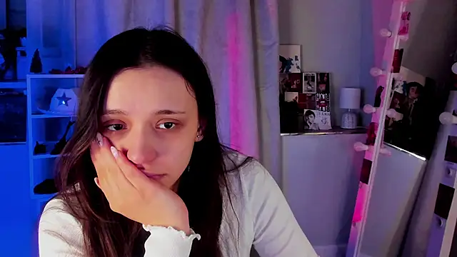 Sahara Shields online show from 03/04/26, 09:50