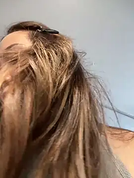 Kiss My Body online show from 05/30/26, 09:59