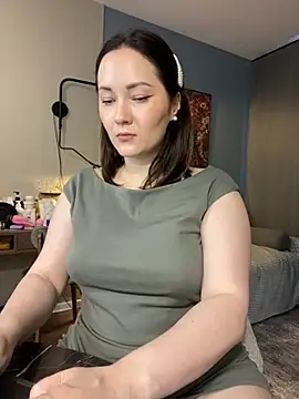 Kiss My Body online show from 11/08/25, 12:42