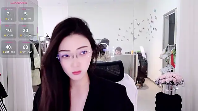Snapshot of miaomiao-777 chatting on 05/09/26, 11:19 miaomiao-777 online show from 05/09/26, 11:19