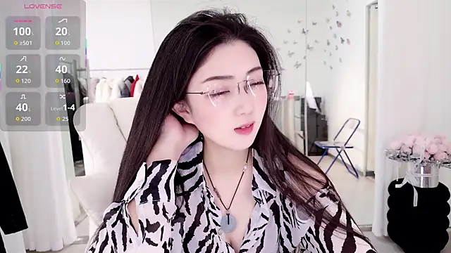 miaomiao-777 online show from 02/05/26, 04:41