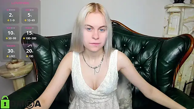 HillEva online show from 11/30/25, 08:26