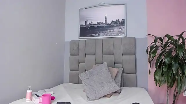 janna lopez  online show from 10/28/25, 11:31