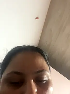 janna lopez  online show from 11/28/25, 12:22