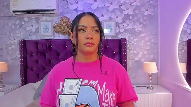 janna lopez  online show from 11/30/25, 11:44