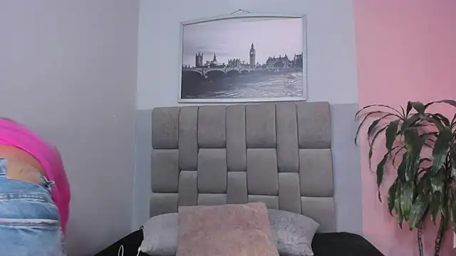 janna lopez  online show from 12/05/25, 12:48