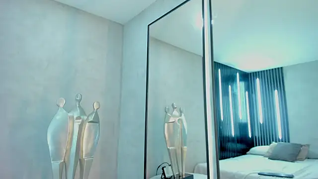 Stefanyduque1 online show from 11/12/25, 01:04