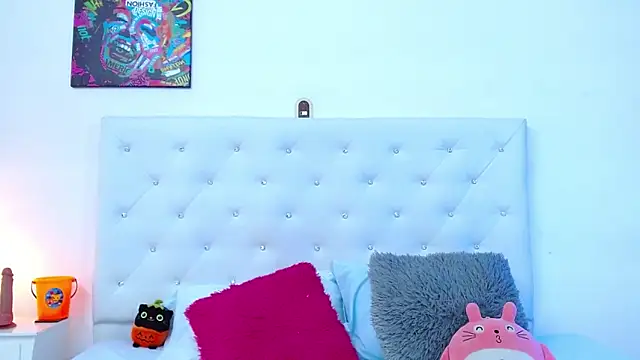 littleslut1 online show from 10/15/25, 08:39
