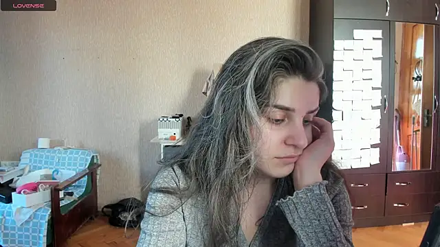 Snapshot of _Roselina_ chatting on 07/09/26, 02:16 Roselina online show from 07/09/26, 02:16